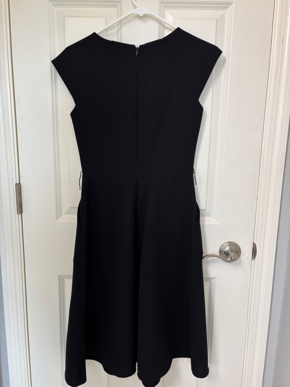 Calvin Klein sz 4, Black Cap-Sleeve Midi Fit-and-Flare Dress - Picture 8 of 11